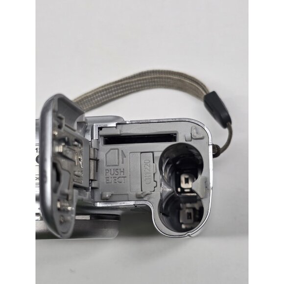 Canon PowerShot A720 IS (8.0MP) Digital Camera - Tested & Working - Picture 16 of 16